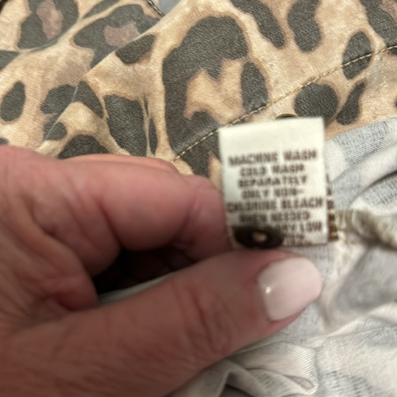 Vintage Havana Blouse Leopard Print Back Tie Detail Long Sleeves Button Down - Picture 12 of 13